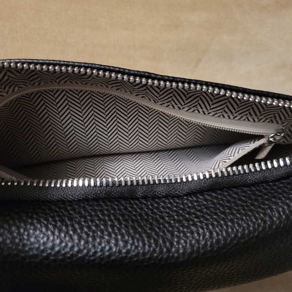 Hand painted Fanny Pack - Picture 9 of 12